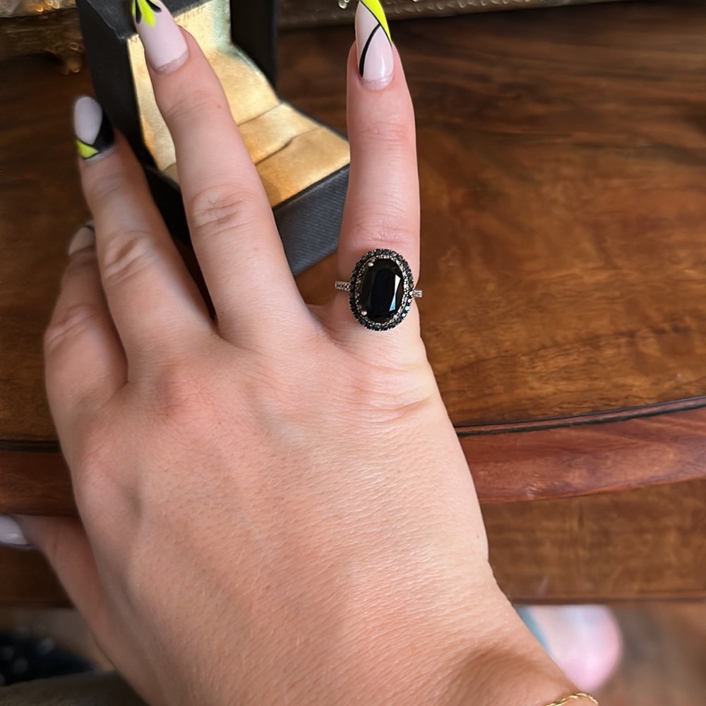 Black Gemstone Ring - image 4